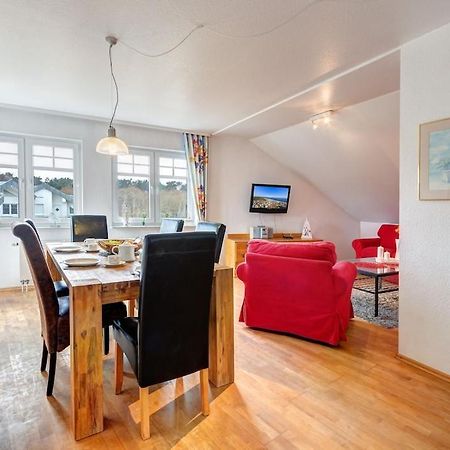Grosse Schoene 3 Zimmer Ferienwohnung - 100 Qm - In Strandnaehe Fuer 6 Personen!! ゼーバート・ヘリングスドルフ エクステリア 写真