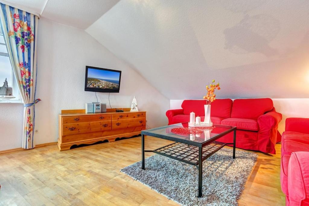 Grosse Schoene 3 Zimmer Ferienwohnung - 100 Qm - In Strandnaehe Fuer 6 Personen!! ゼーバート・ヘリングスドルフ エクステリア 写真