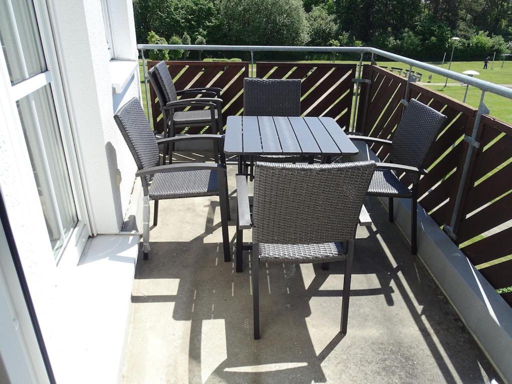 Grosse Schoene 3 Zimmer Ferienwohnung - 100 Qm - In Strandnaehe Fuer 6 Personen!! ゼーバート・ヘリングスドルフ エクステリア 写真